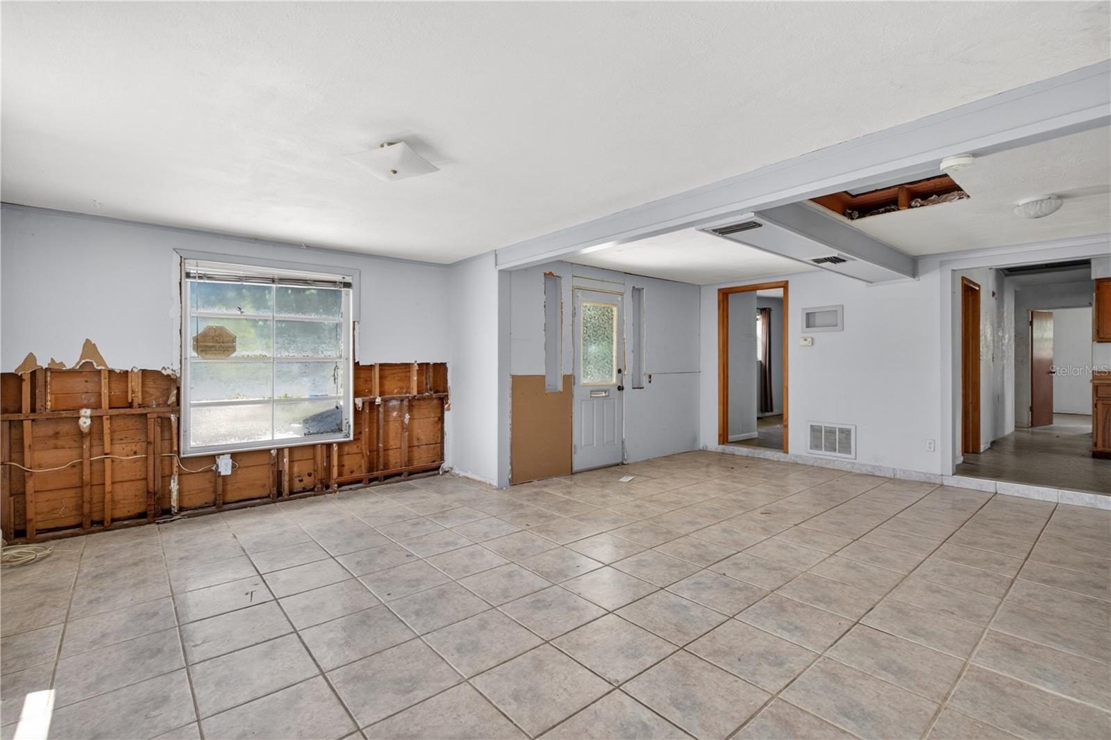 JUNGLE COUNTRY CLUB 2ND ADD - Residential