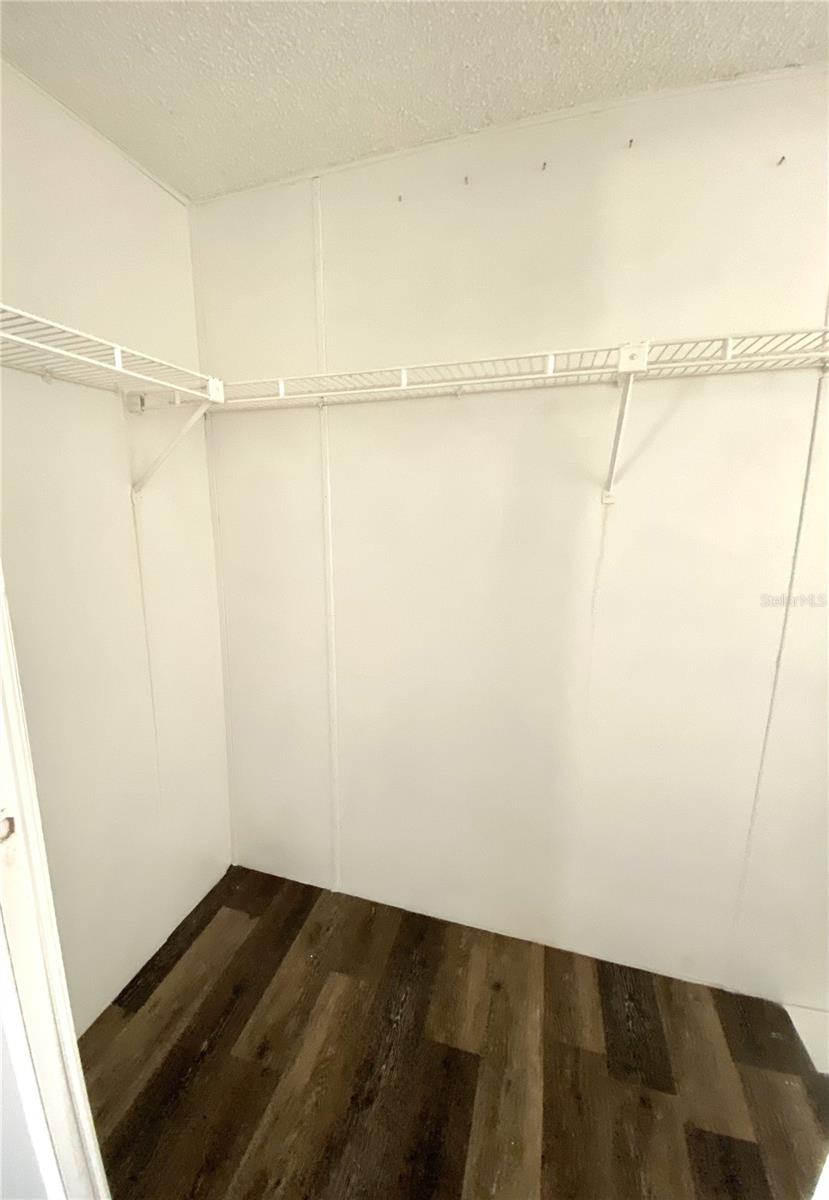 TREASURE ISLAND UN 10 - Residential