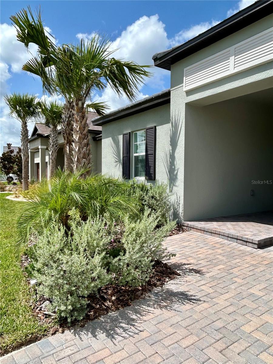 10864 BANYAN BREEZE BOULEVARD