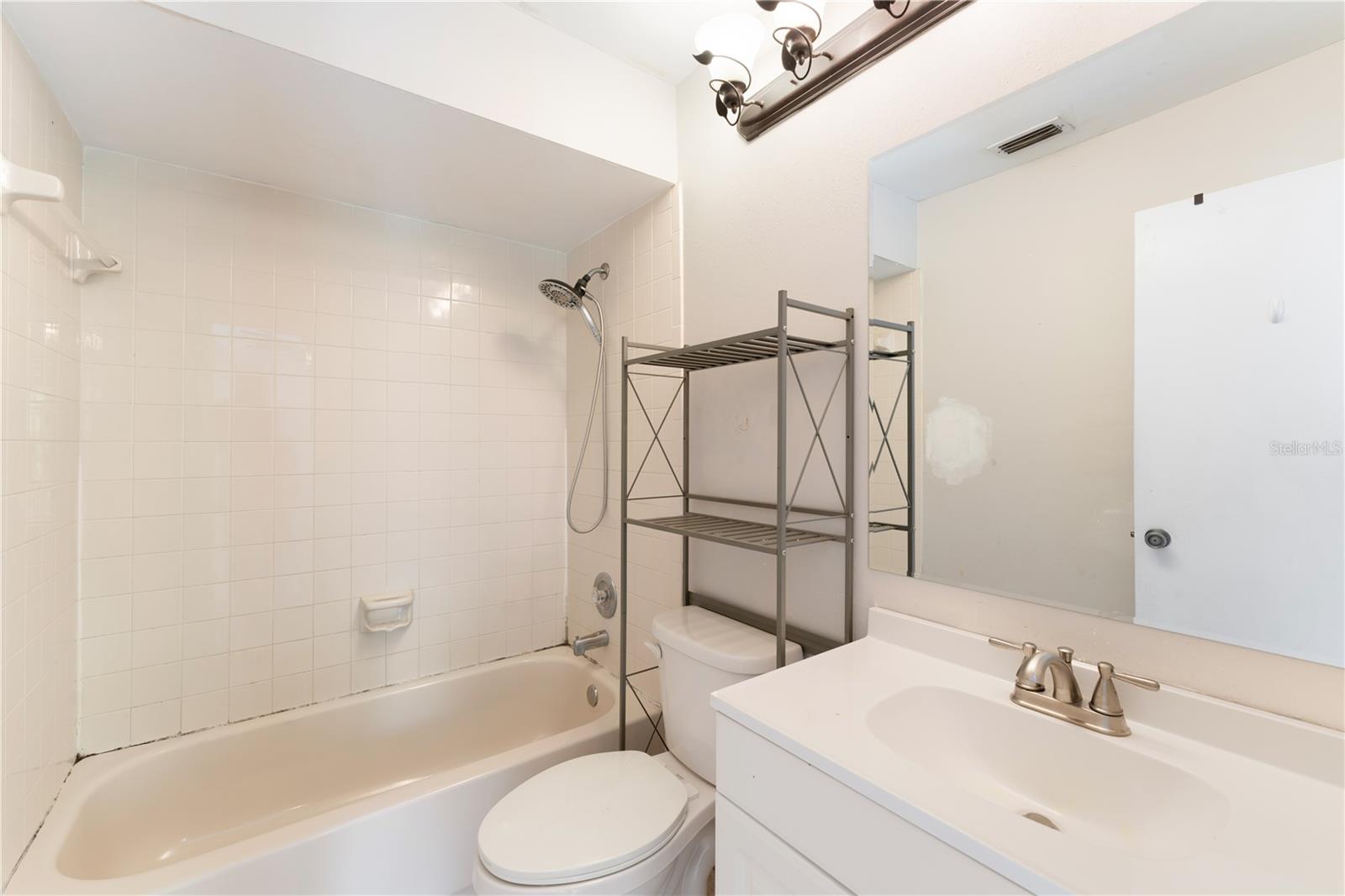 VILLAS OF NORTHDALE PHASE 1 - Residential