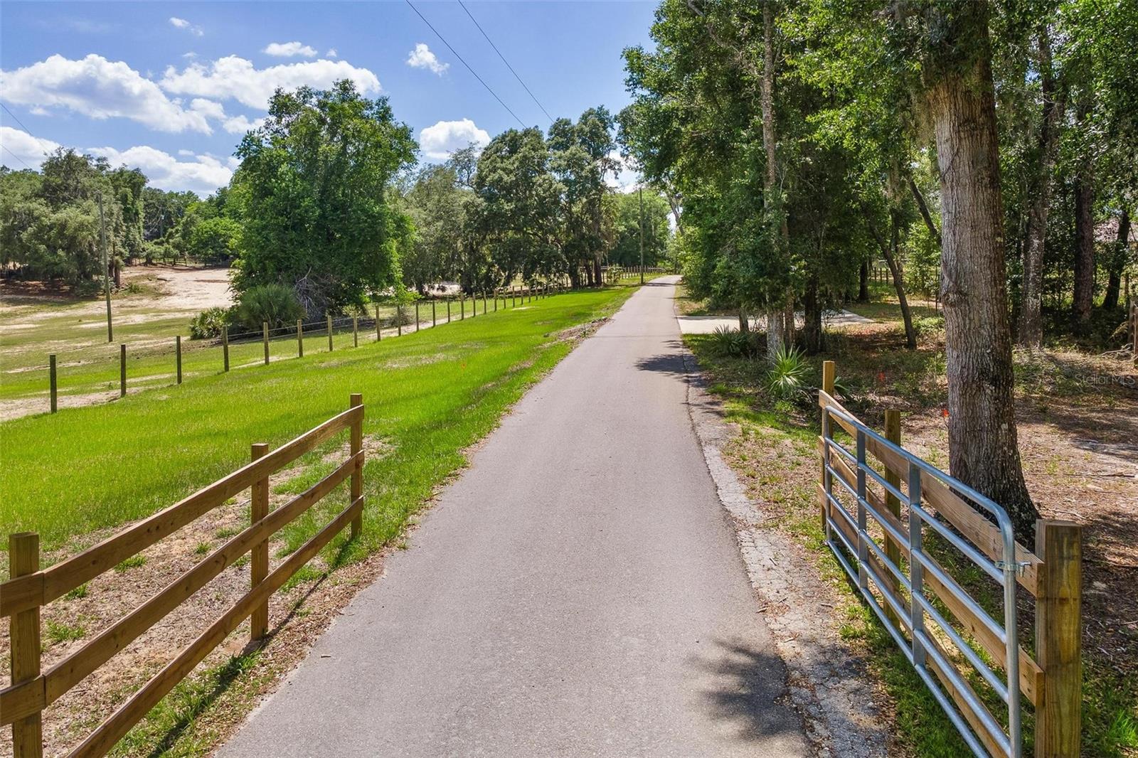 SE 152ND - LOT 16 (RAVENSWOOD RD) PARCEL B PLACE
