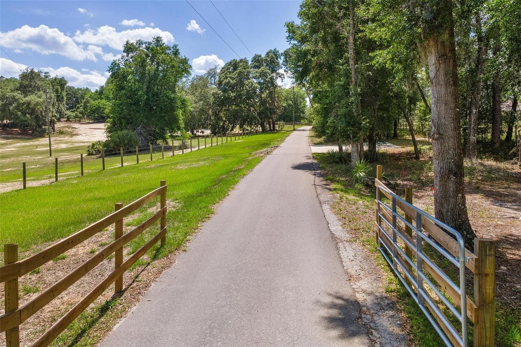 Photo of SE 152nd - Lot 16 (ravenswood Rd) Parcel B Place, Altoona, FL 32702 (MLS # G5117424)