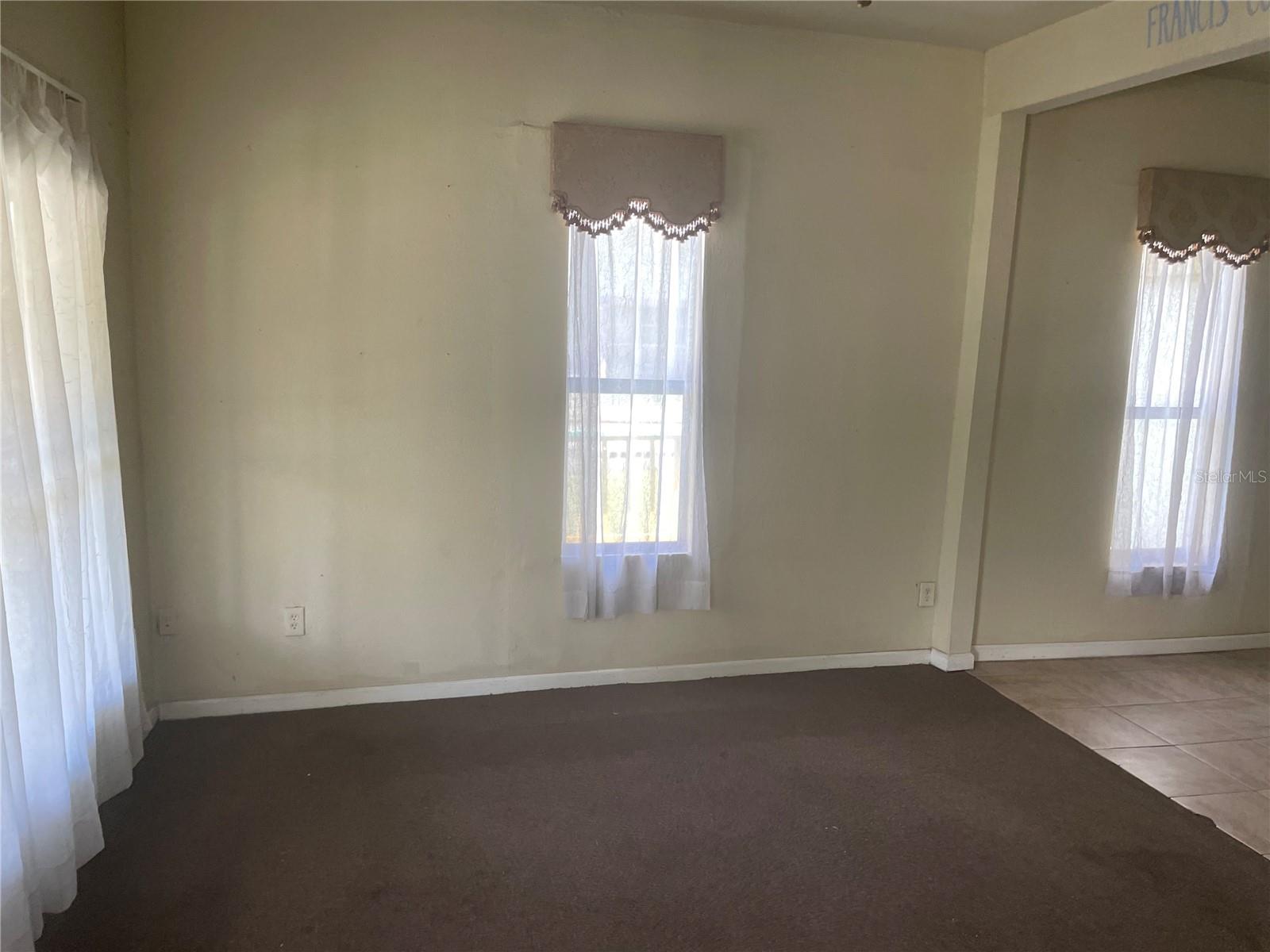 SOUTH SANFORD - Residential