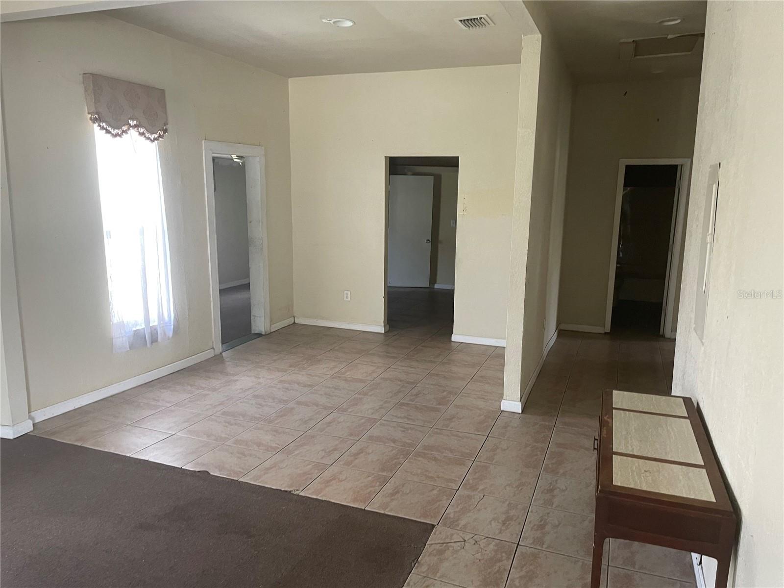 SOUTH SANFORD - Residential