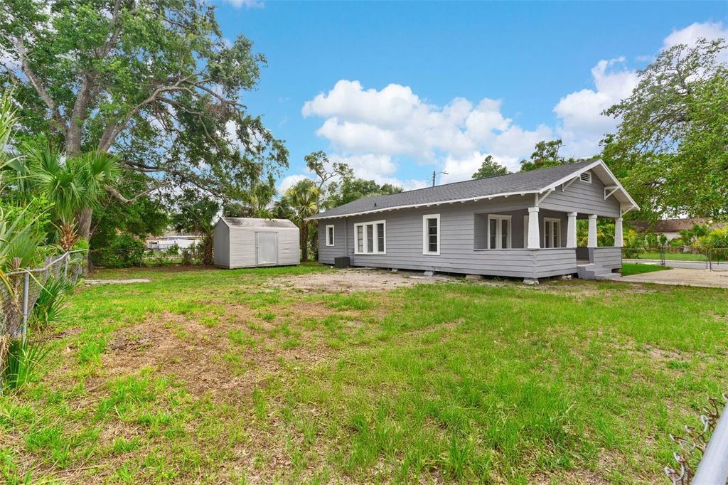 Photo of 630 Pear Street, Lakeland, FL 33815 (MLS # TB8466570)