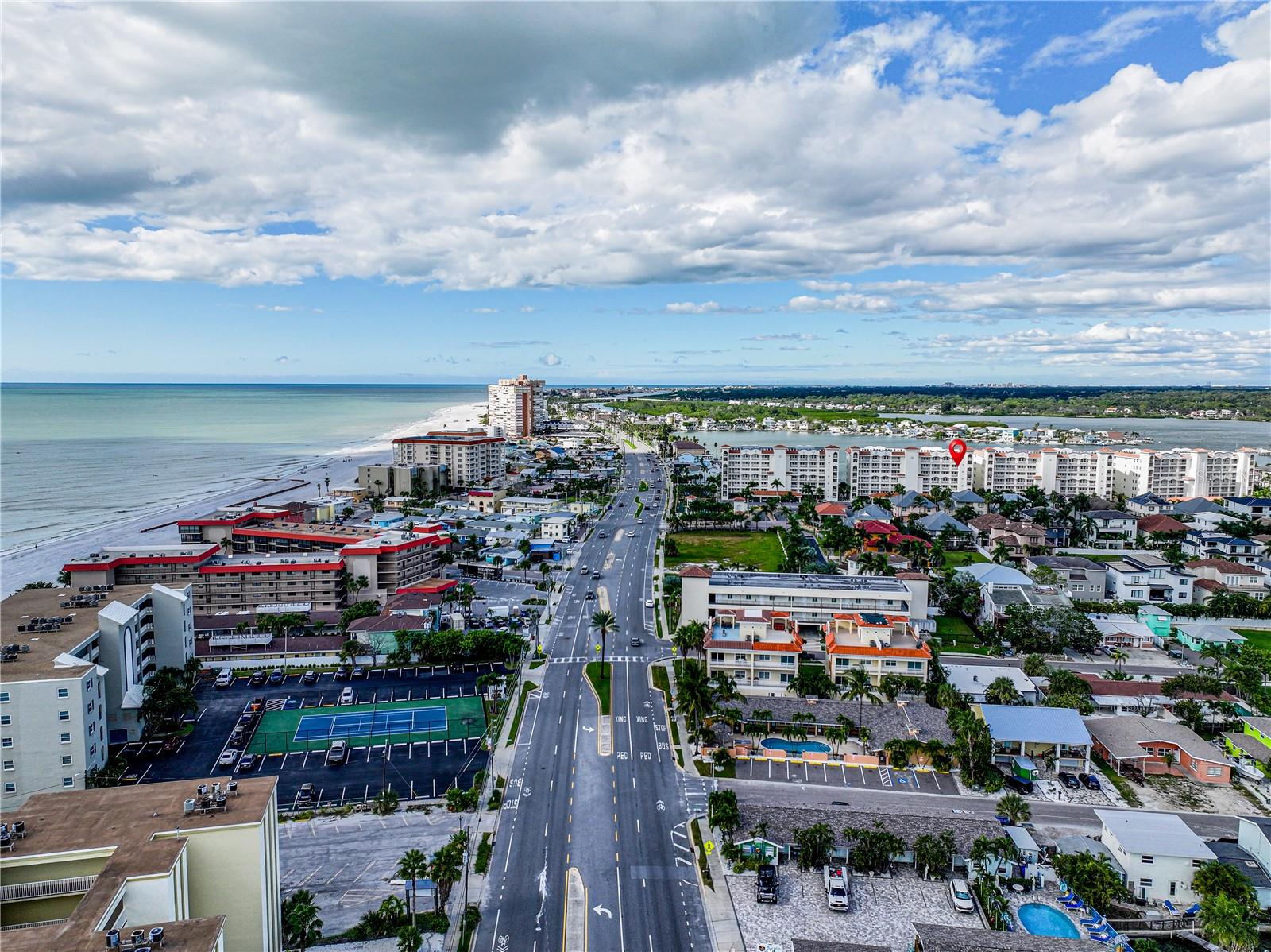 LAS FLORES CONDO - Residential