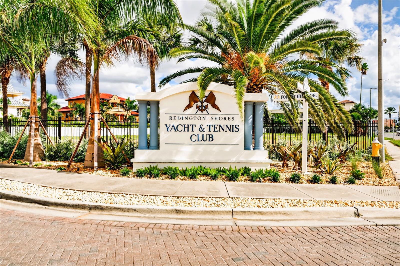 17717 GULF BOULEVARD 606