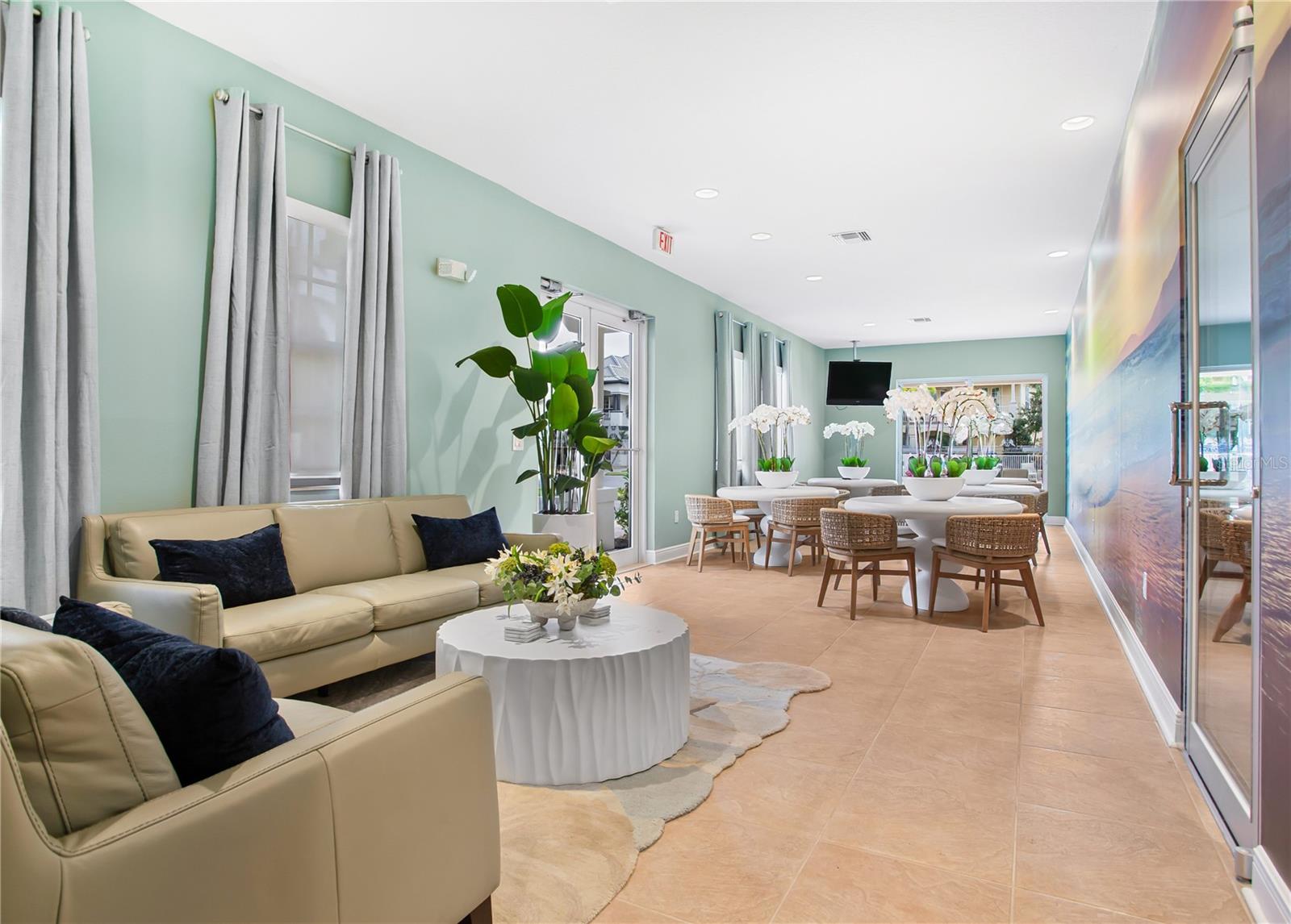 LAS FLORES CONDO - Residential