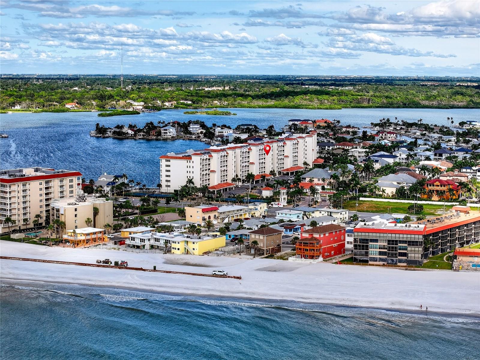 LAS FLORES CONDO - Residential