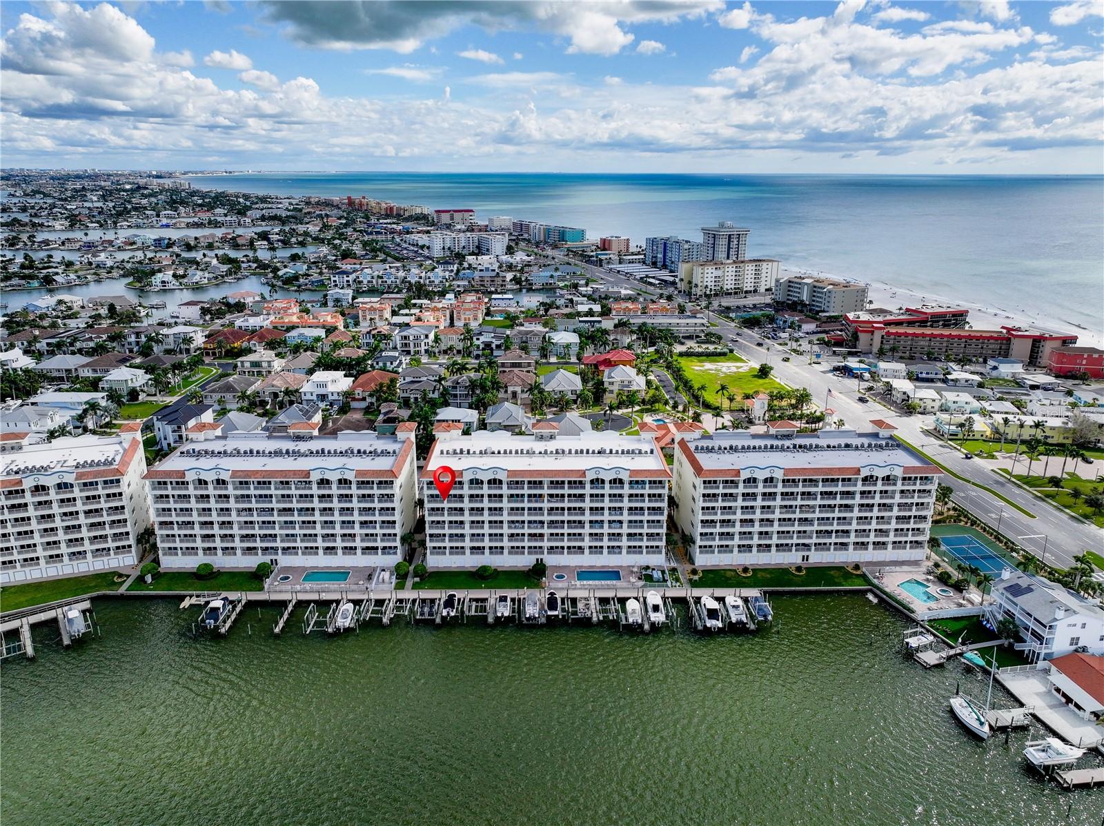 LAS FLORES CONDO - Residential