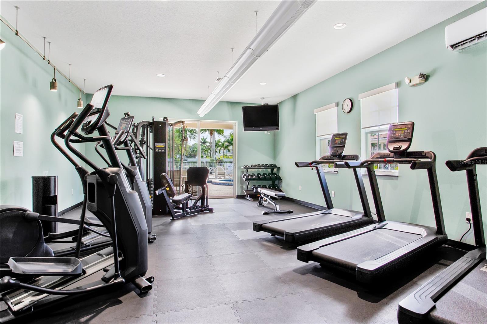 LAS FLORES CONDO - Residential