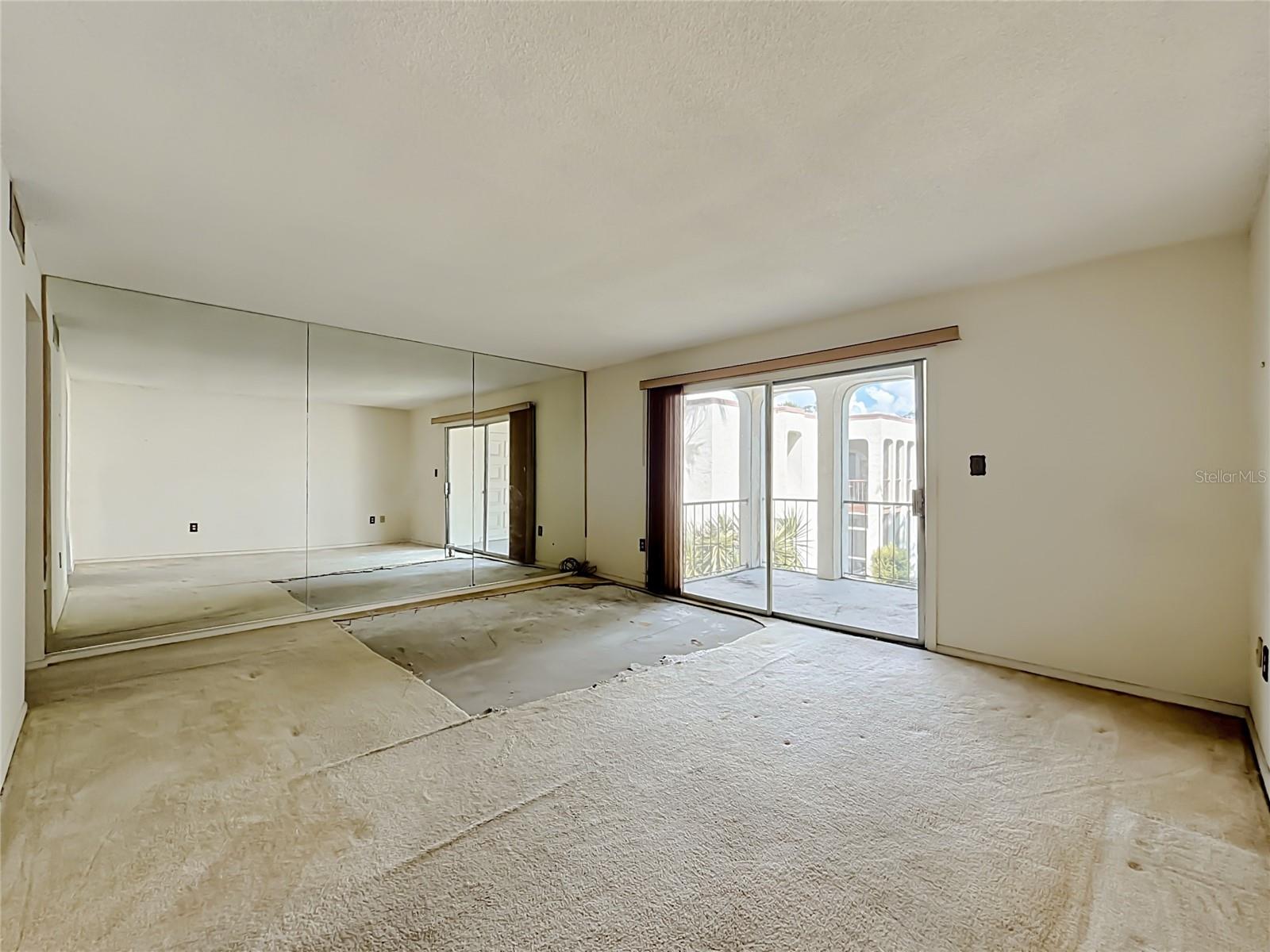 532 ORANGE DRIVE 22