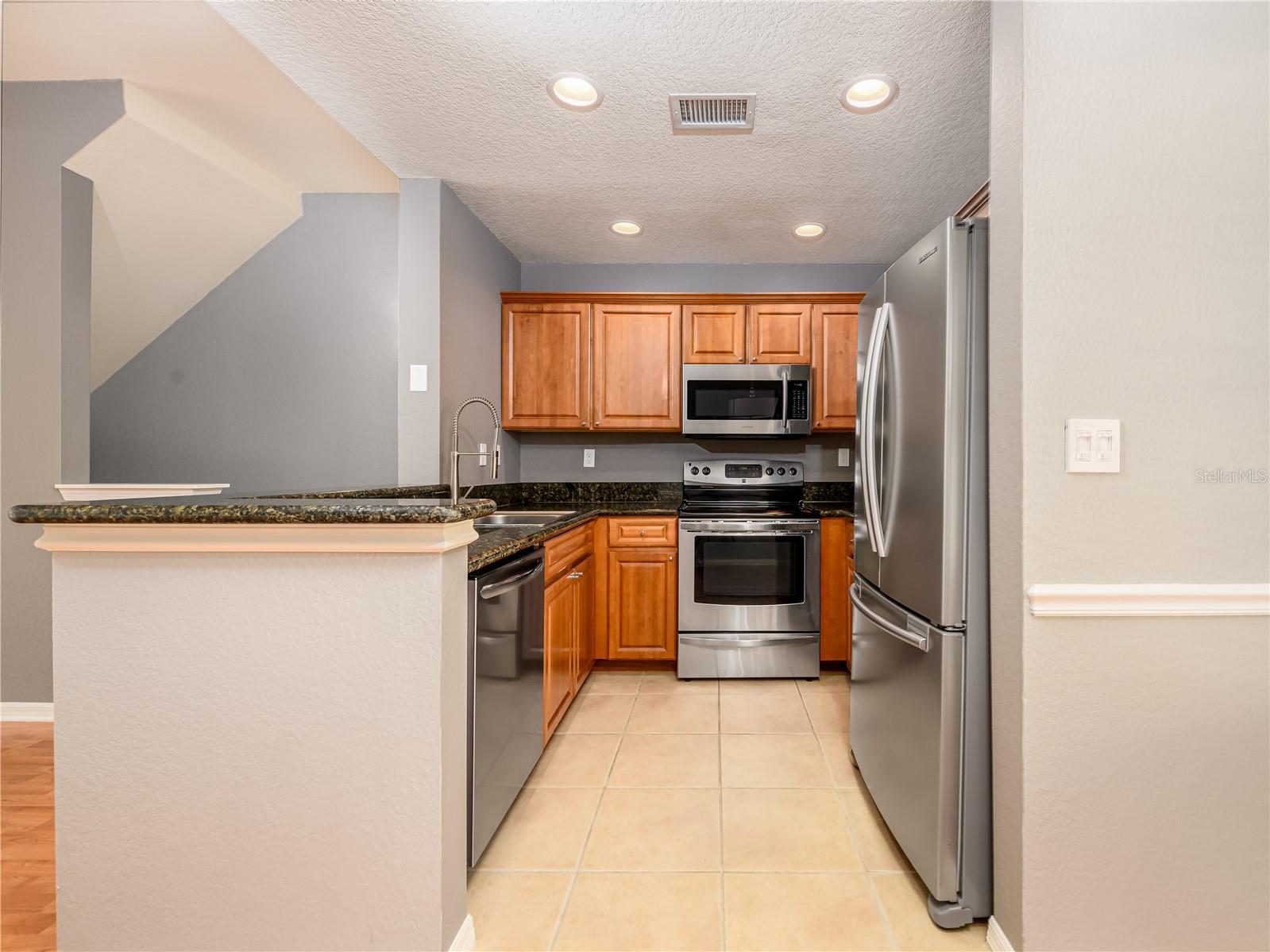 CORDOBA BEACH PARK - Residential Lease