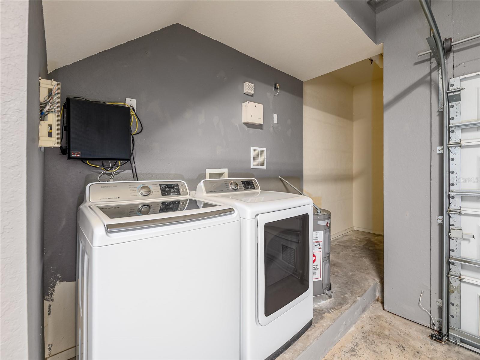 CORDOBA BEACH PARK - Residential Lease