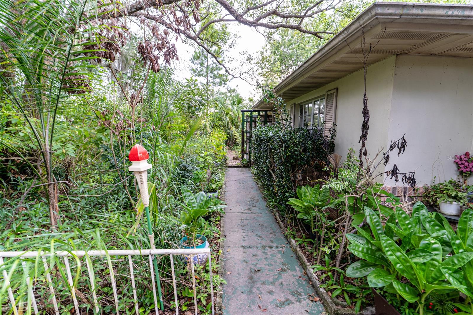 1329 HERNDON AVENUE