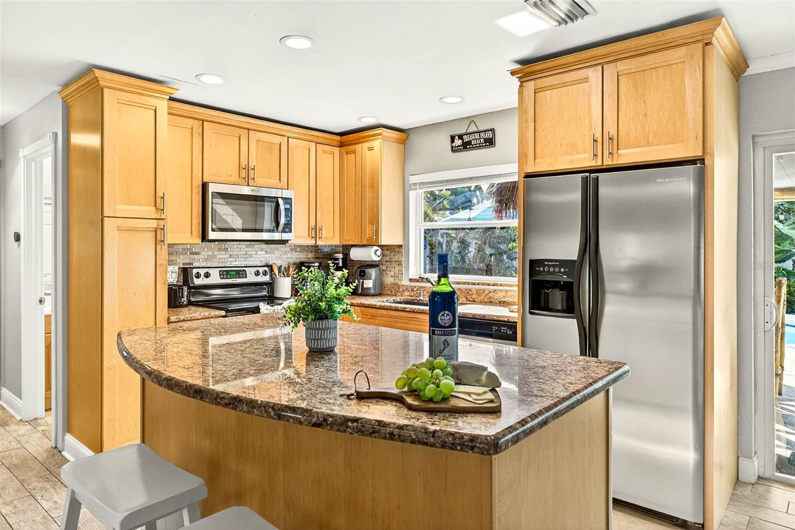 BENT TREE ESTATES-SEC B - Residential