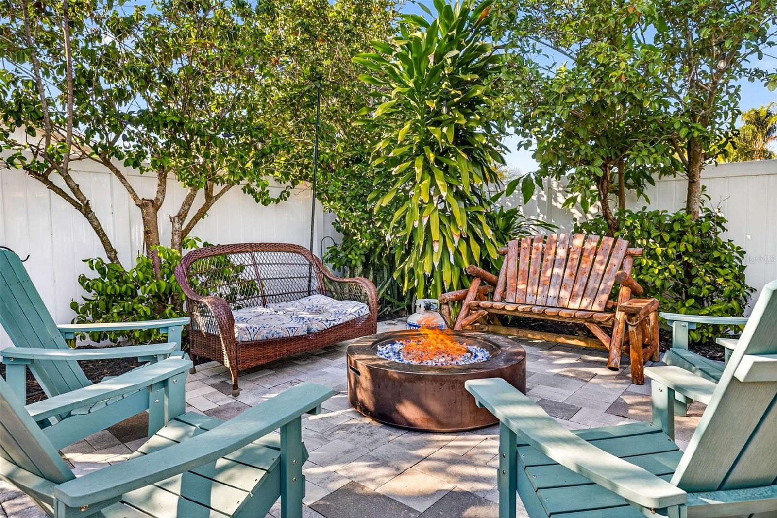BENT TREE ESTATES-SEC B - Residential
