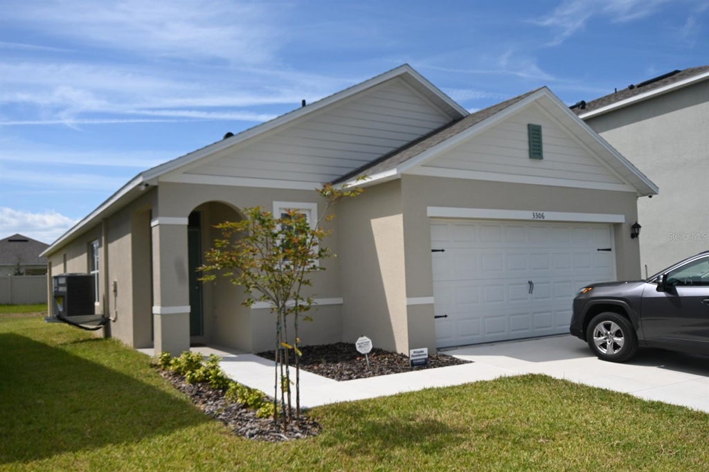 Photo of 3306 Briarwood Grove Drive, Ocoee, FL 34761 (MLS # O6448457)