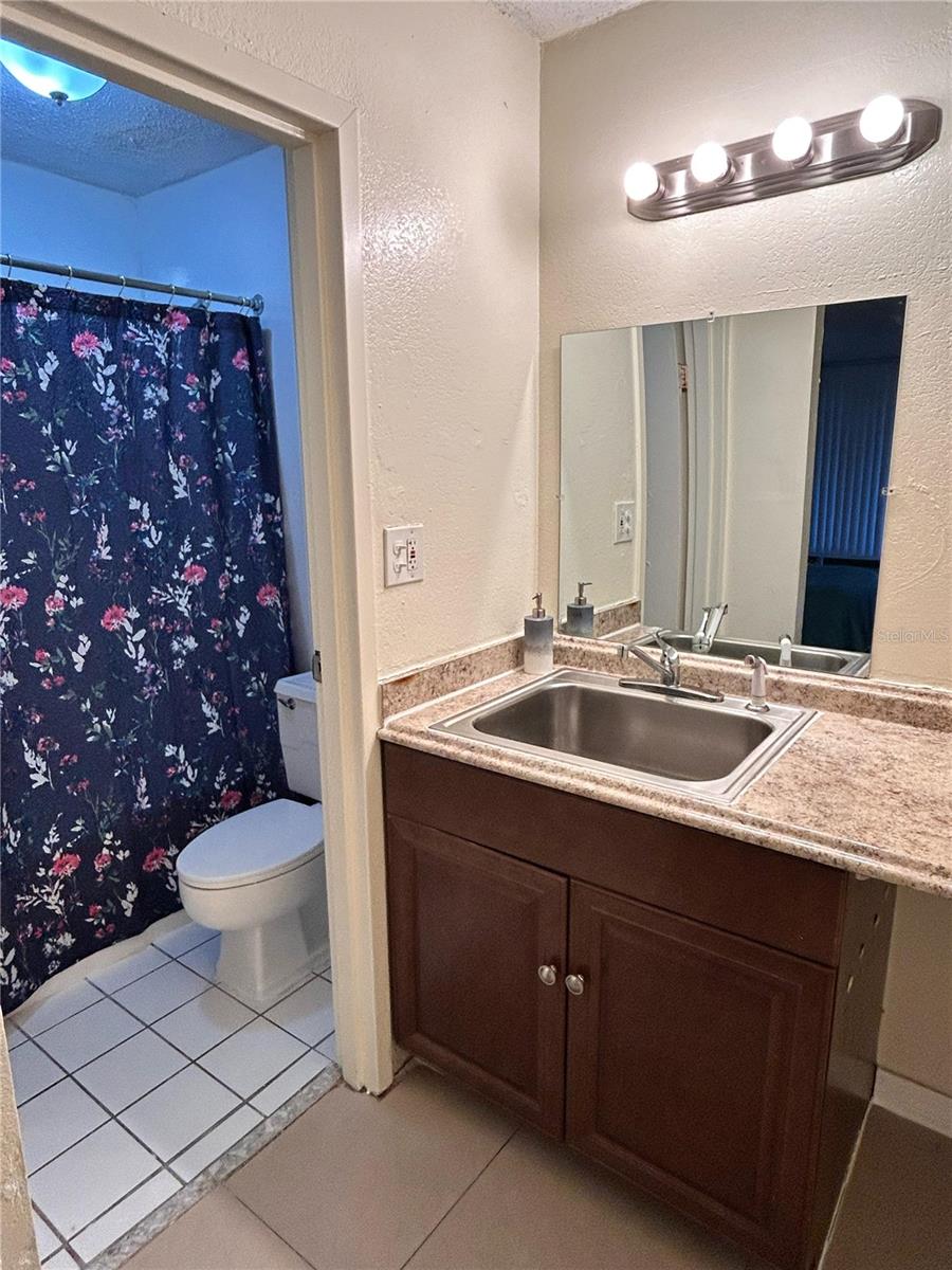 SANDLAKE COURTYARDS CONDO 5901/3515 - Residential