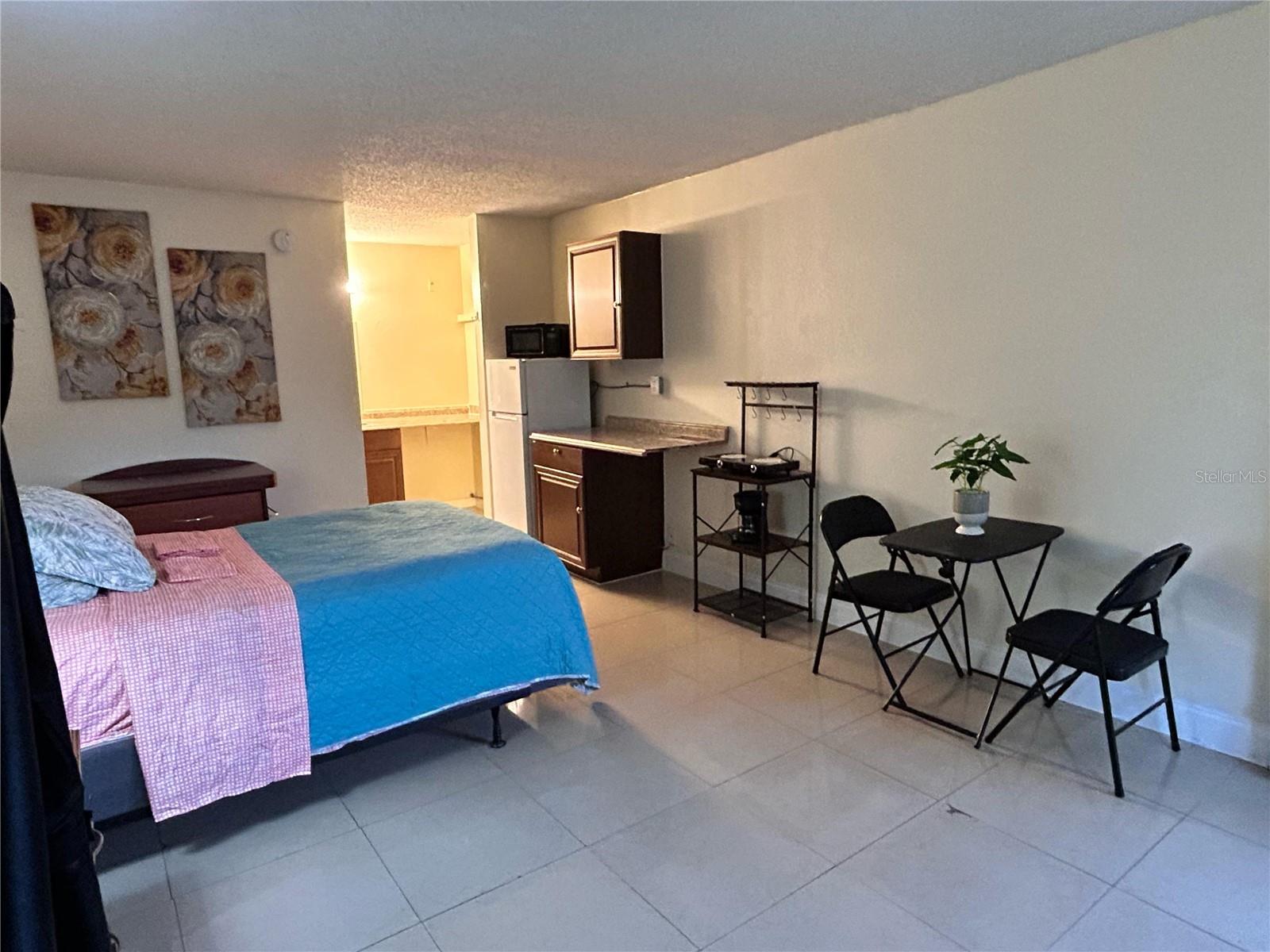 SANDLAKE COURTYARDS CONDO 5901/3515 - Residential