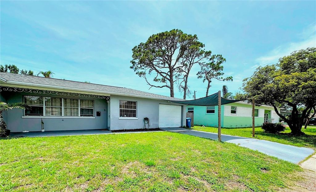 Photo of 1738 Tyrone Boulevard N, St Petersburg, FL 33710 (MLS # TB8408108)