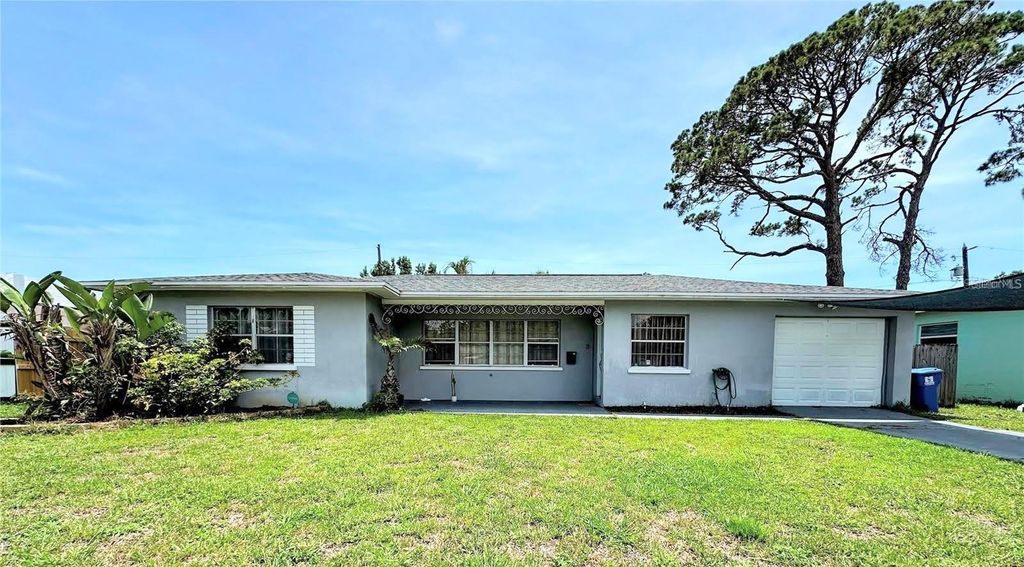 Photo of 1738 Tyrone Boulevard N, St Petersburg, FL 33710 (MLS # TB8408108)