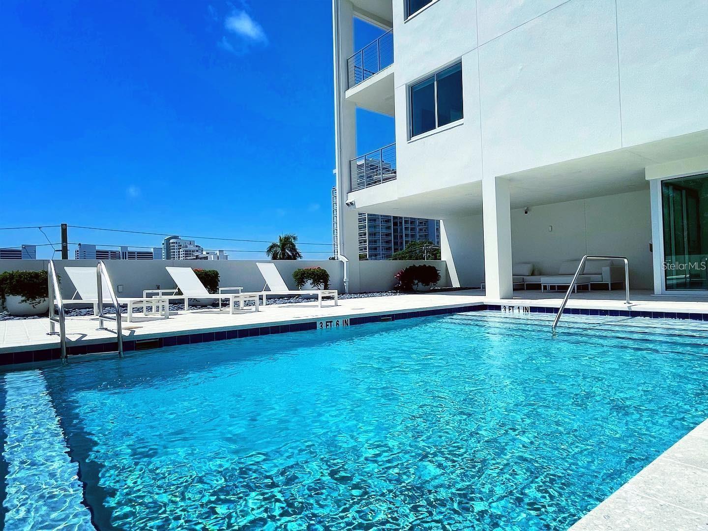 332 COCOANUT AVENUE 505