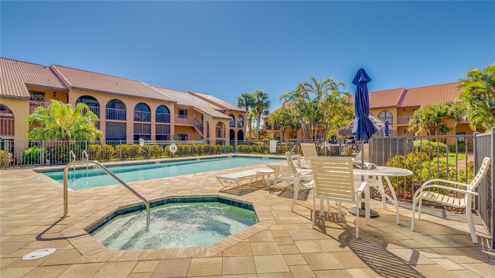 ROSE GARDEN VILLAS CONDO - Residential