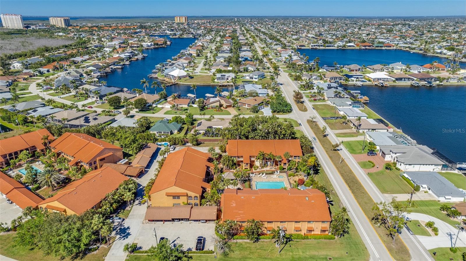 ROSE GARDEN VILLAS CONDO - Residential