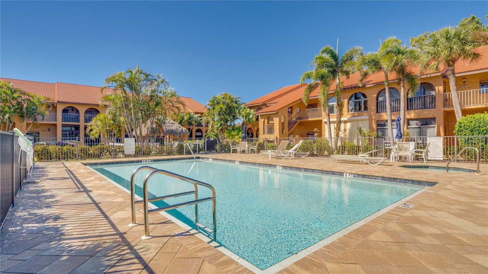 ROSE GARDEN VILLAS CONDO - Residential