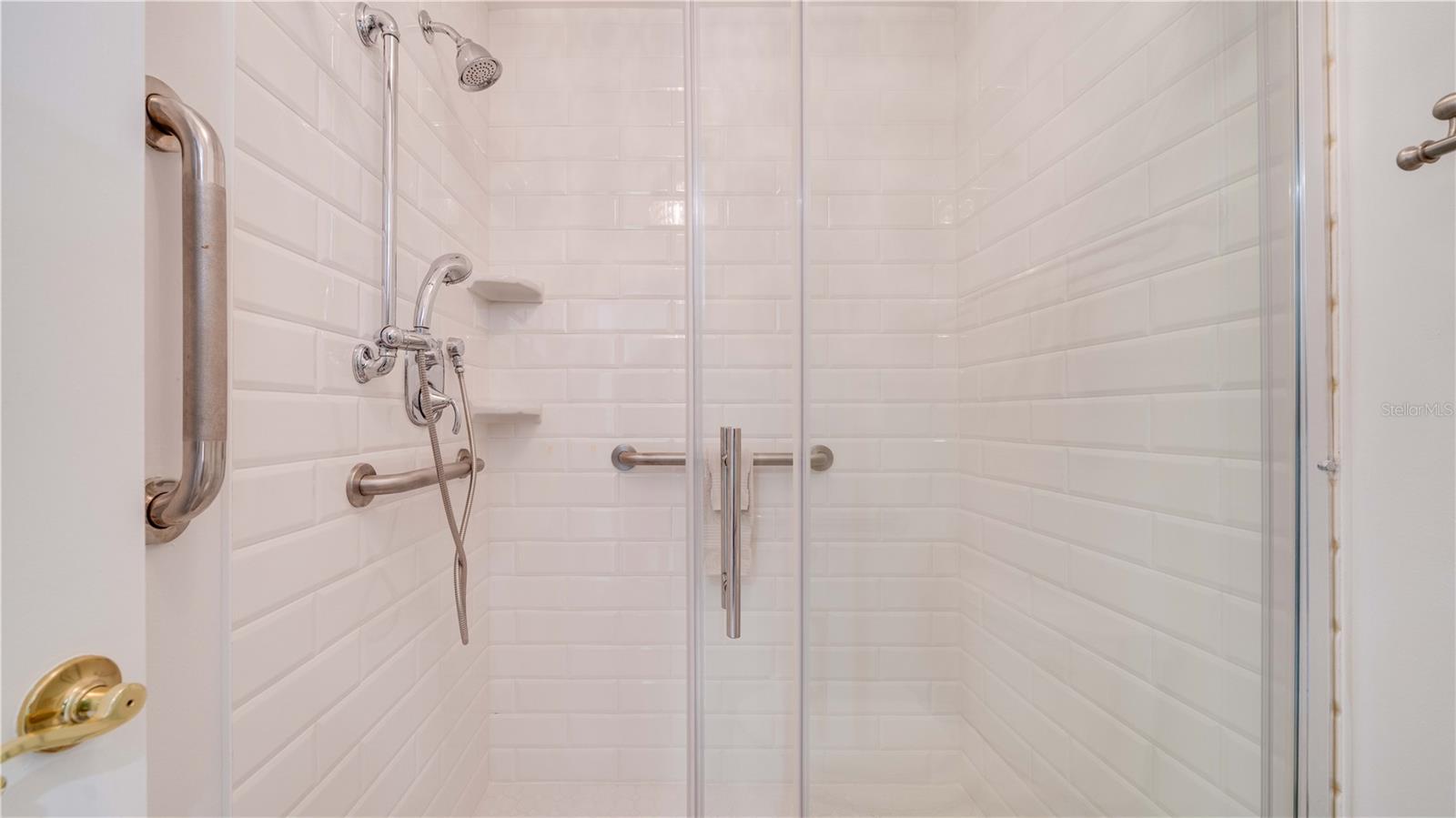 ROSE GARDEN VILLAS CONDO - Residential