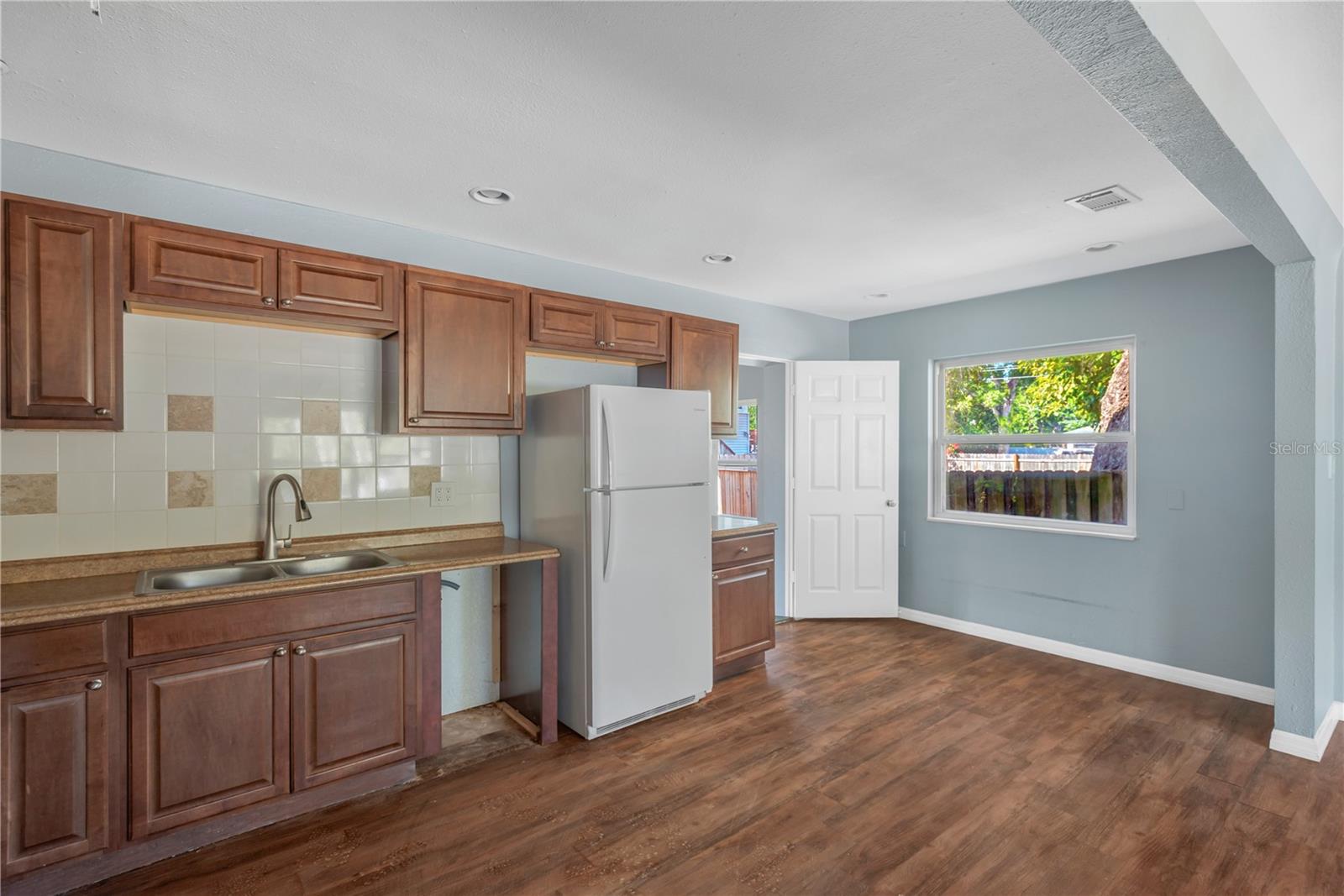 BELVIDERE - Residential