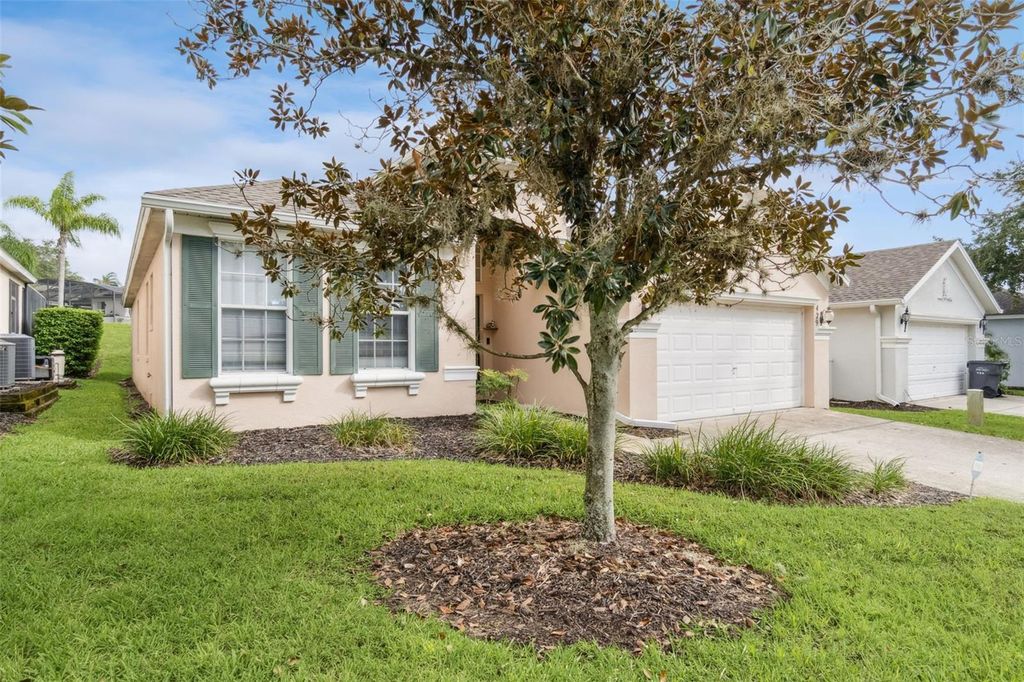 Photo of 429 Orista Drive, Davenport, FL 33897 (MLS # S5135726)