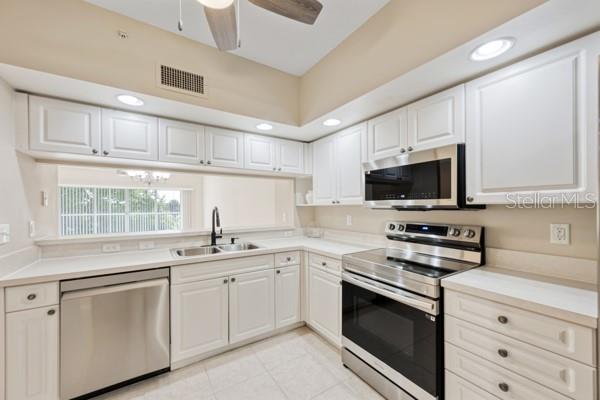 COUNTRY CLUB CONDO AT EAST BAY - Residential Lease