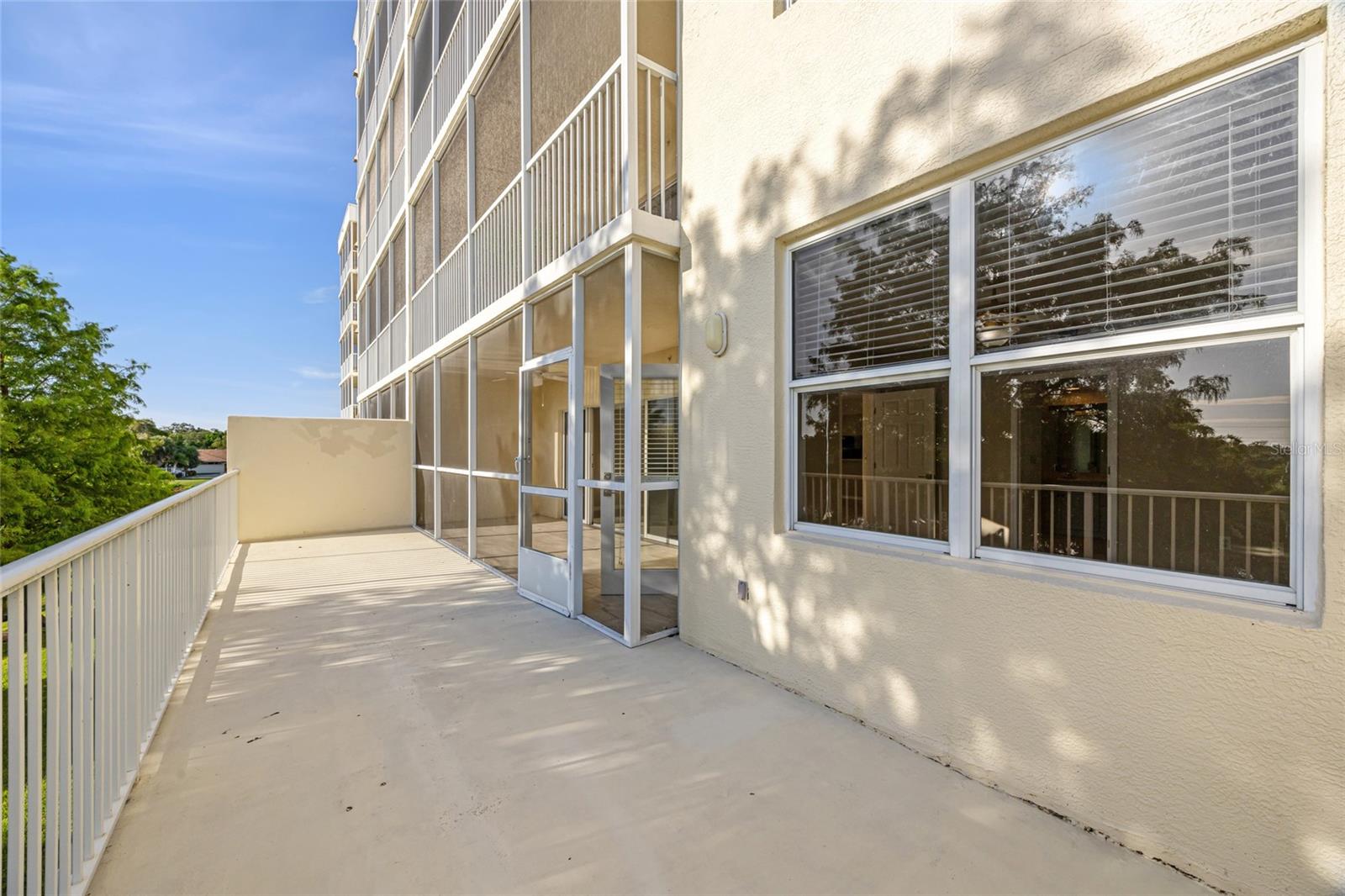 COUNTRY CLUB CONDO AT EAST BAY - Residential Lease