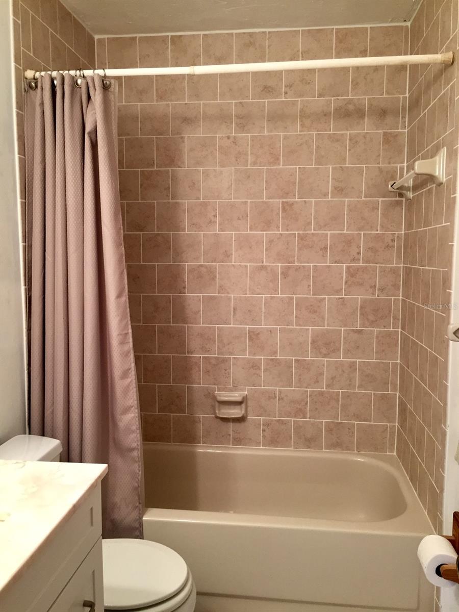 Florida Shores 01 - Residential