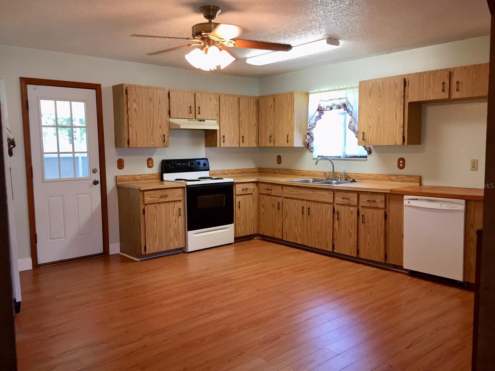 Florida Shores 01 - Residential