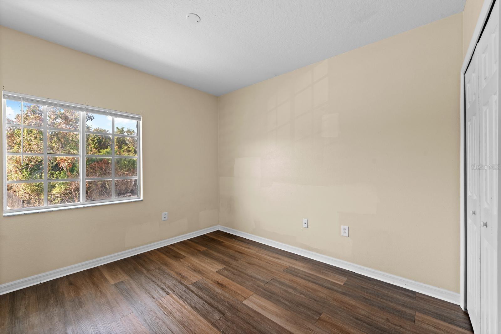 VILLAGES OF BLOOMINGDALE CONDO - Residential