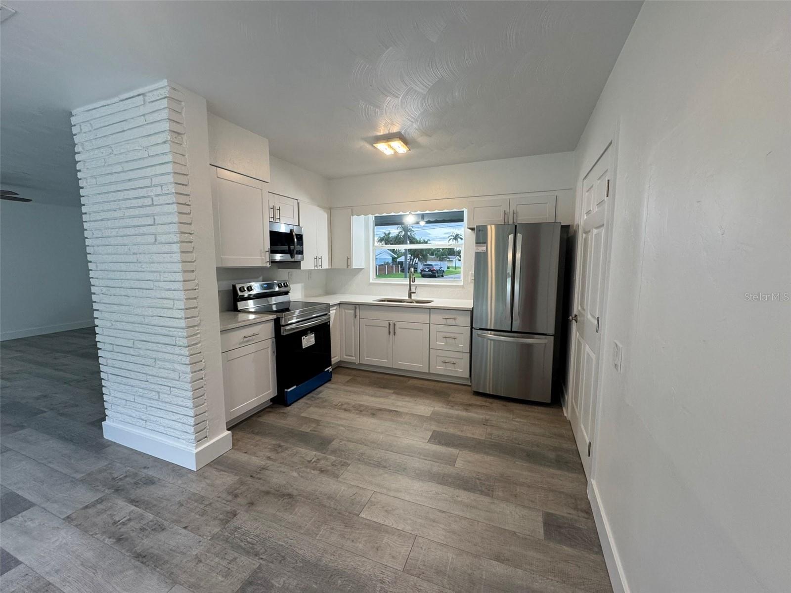 PLAMORE SUB - Residential Lease