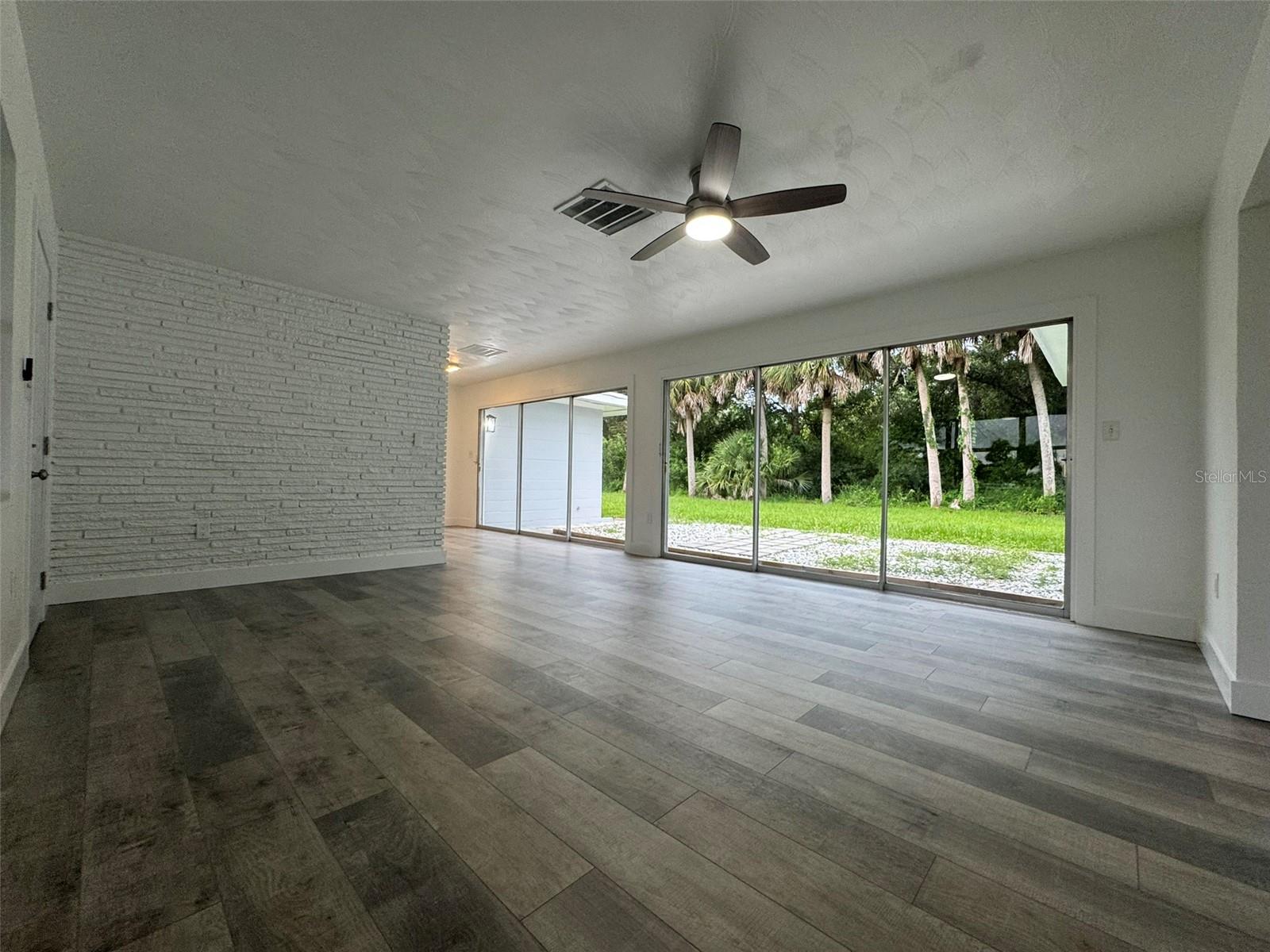 PLAMORE SUB - Residential Lease