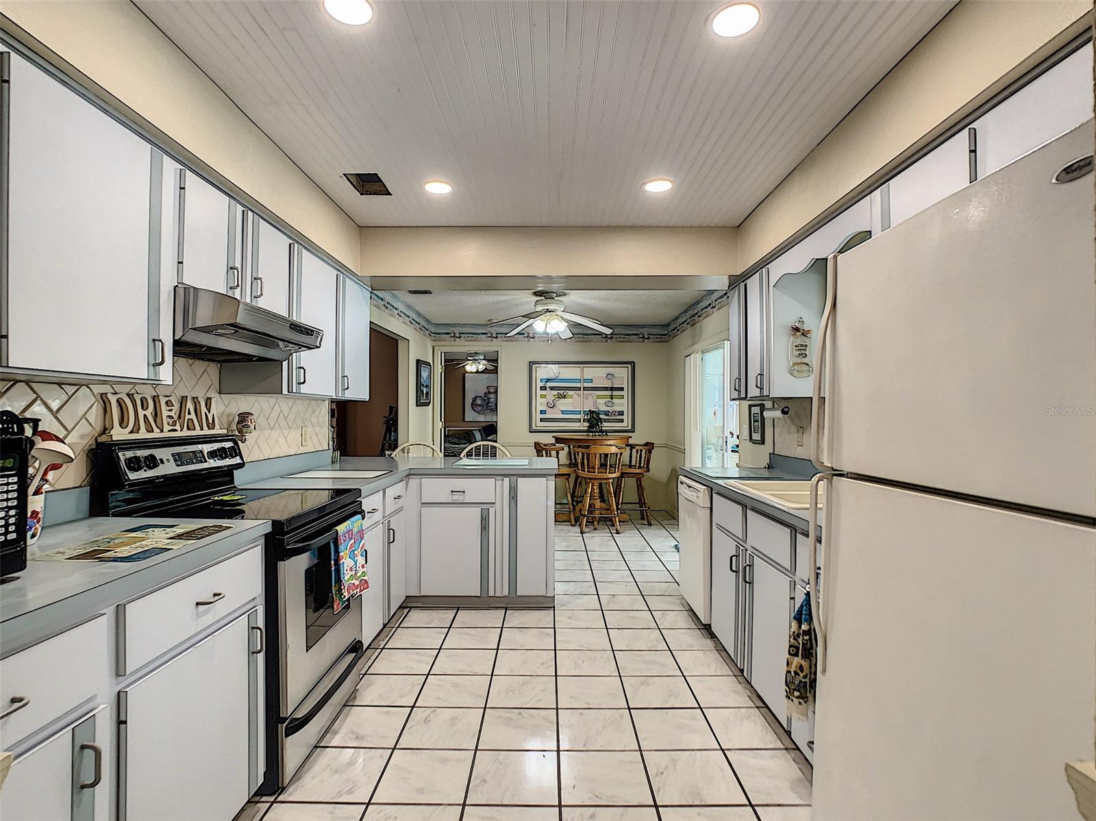 Florida Shores 01 - Residential