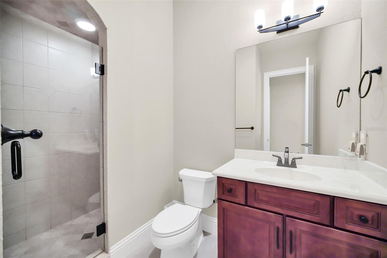 KEENES POINTE - Residential