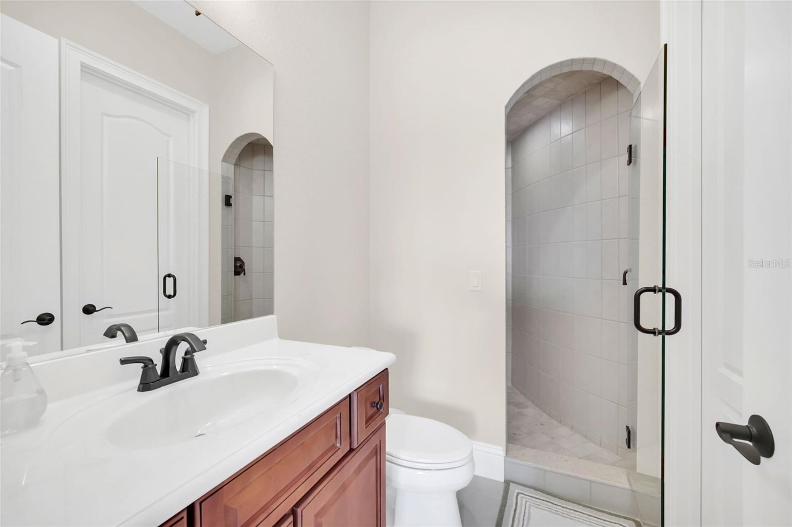 KEENES POINTE - Residential