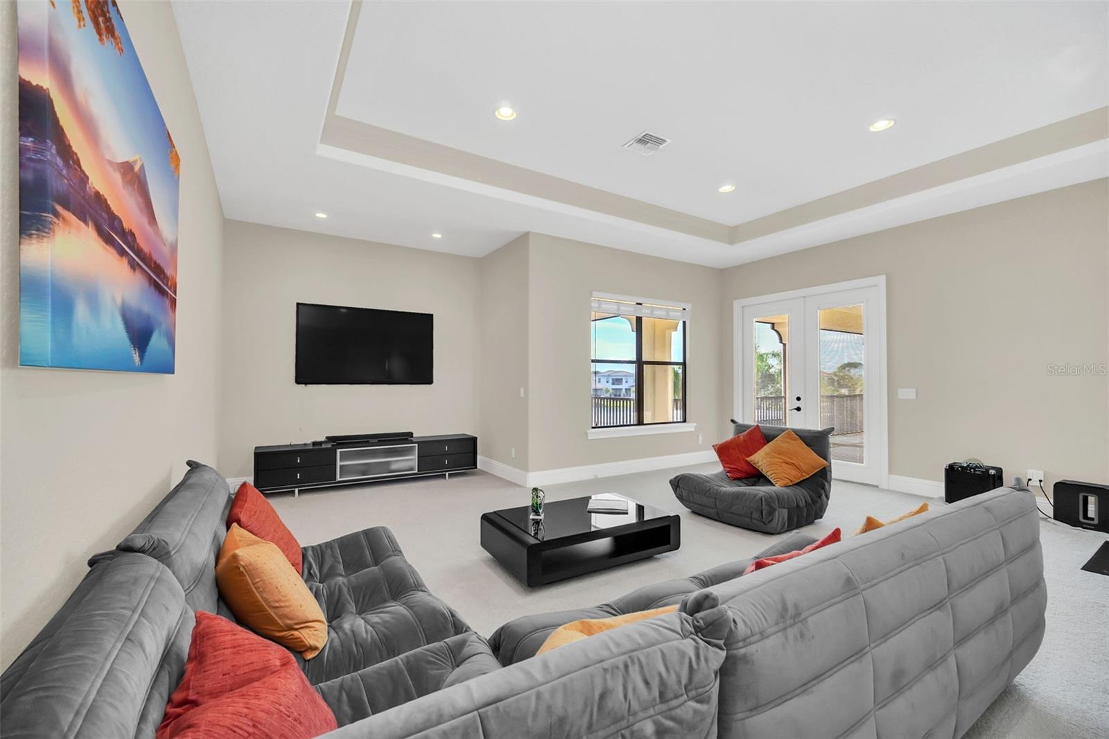 KEENES POINTE - Residential