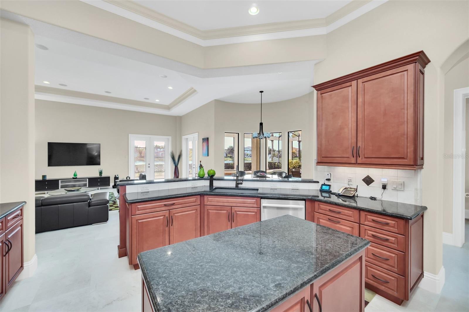 KEENES POINTE - Residential