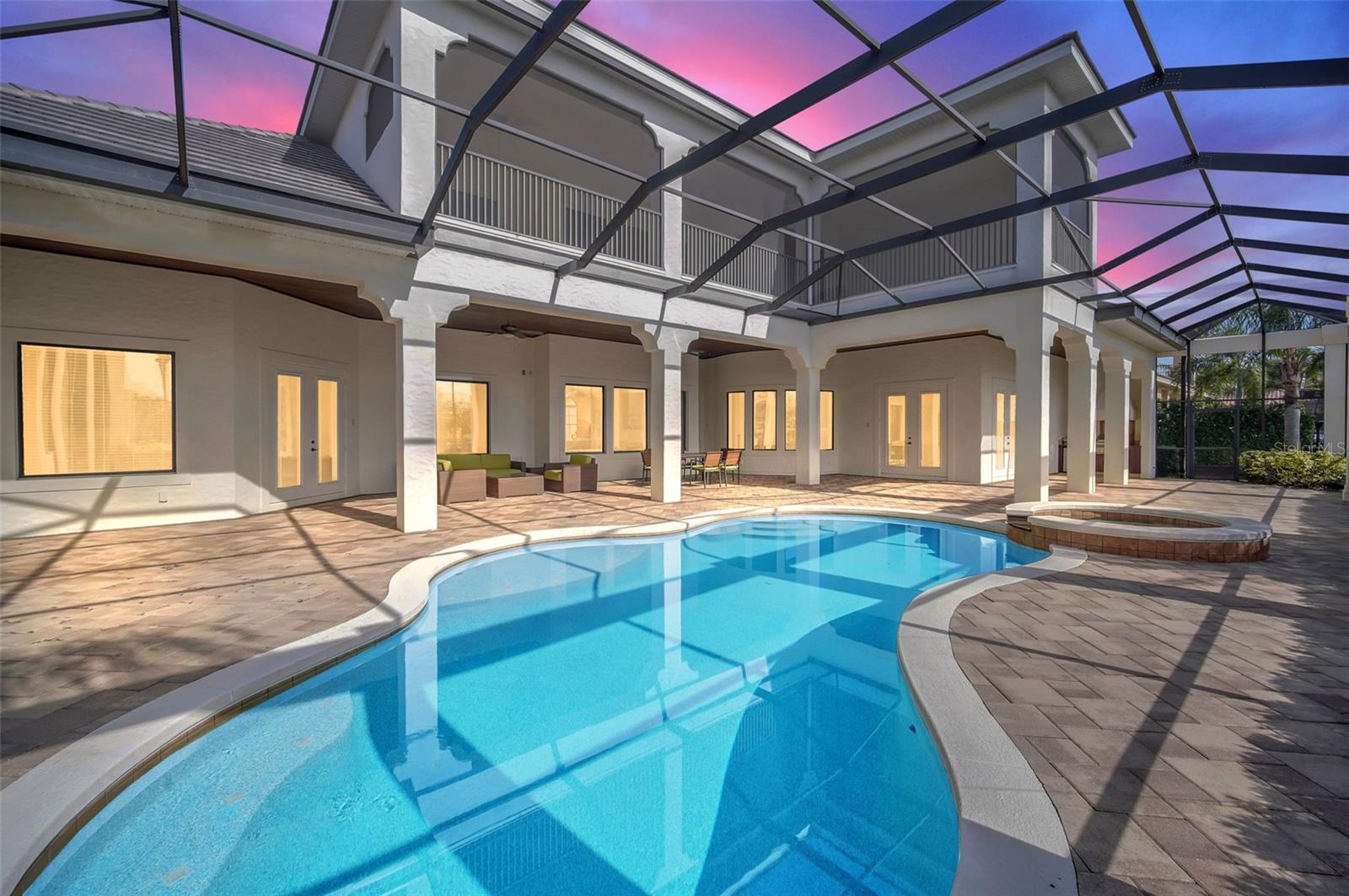 KEENES POINTE - Residential