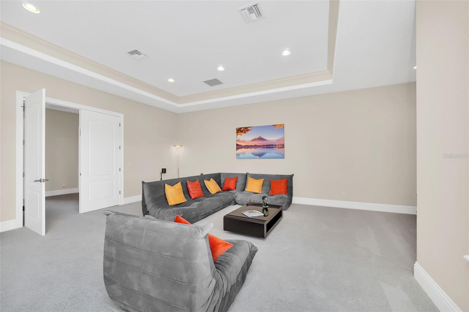 KEENES POINTE - Residential