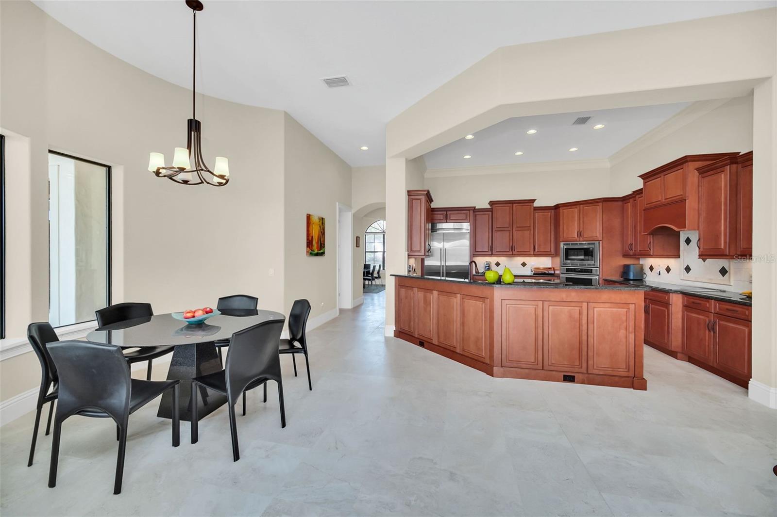 KEENES POINTE - Residential