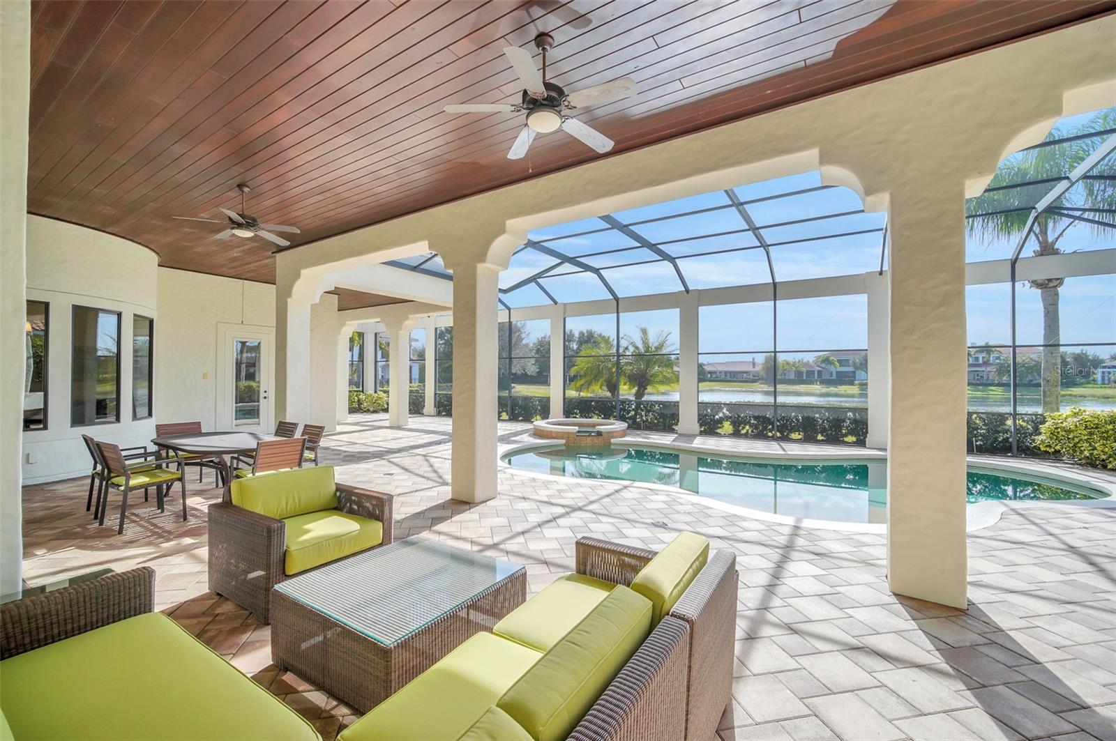 KEENES POINTE - Residential