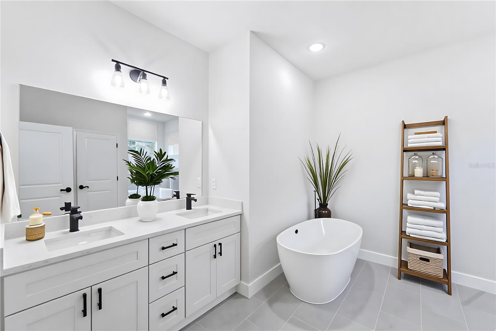 MARION OAKS 10 - Residential